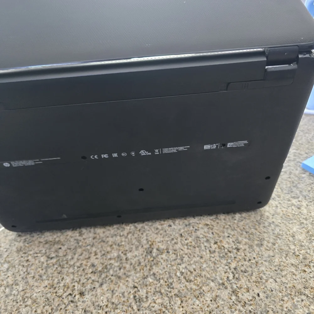 HP Black Laptop with Sleek Design